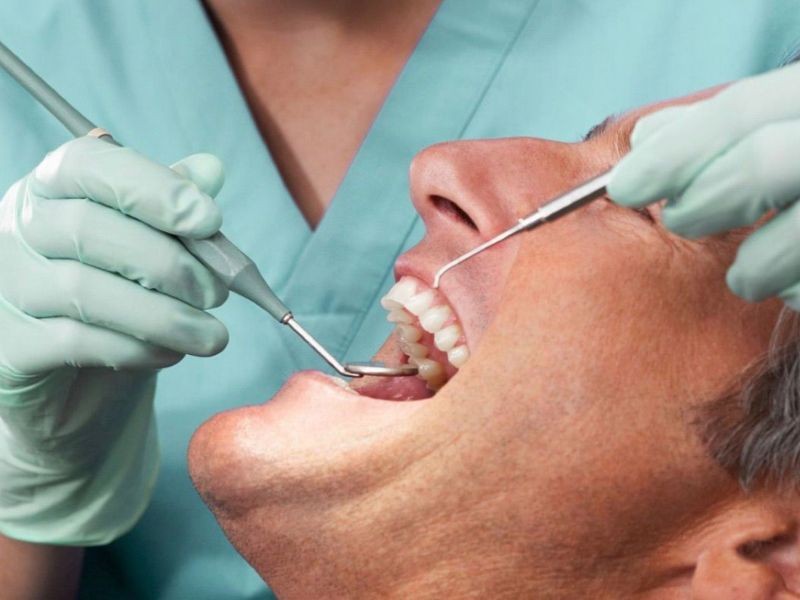 Implante dentário é seguro para quem tem diabetes ou hipertensão?